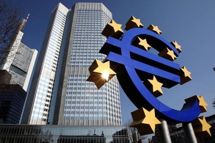 Bloomberg: Η συνολική χρήση του ELA στην Ελλάδα διαμορφώθηκε στα 57,5 δισ. ευρώ 