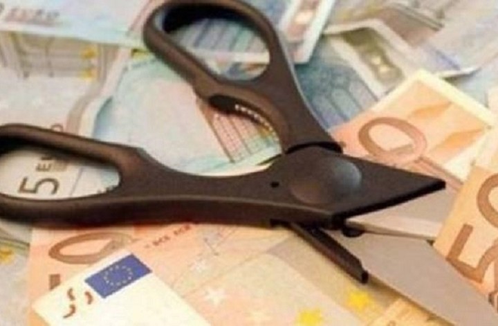 «Ψαλίδι» 50% στα χρέη από το απλήρωτο χαράτσι της ΔΕΗ