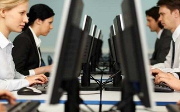 ΟΑΕΔ: Ανοίγουν οι αιτήσεις για τα δωρεάν μαθήματα πληροφορικής - Δείτε όλα τα βήματα 