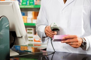 Με εισοδηματικά κριτήρια η συμμετοχή των ασφαλισμένων στα φάρμακα