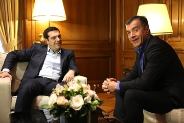 Θεοδωράκης:Τα πράγματα είναι ανησυχητικά,πρέπει να ανακτήσουμε την εμπιστοσύνη των εταίρων"