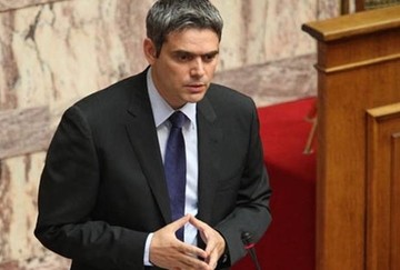 Καραγκούνης: "Η αβεβαιότητα πρέπει να τελειώσει, διότι αυτό έχει κόστος για την ελληνική οικονομία"