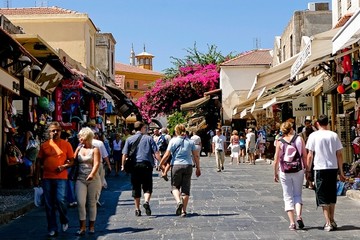 Φοιτητές, ενοικιαστές ακόμα και τουρίστες οι νέοι μυστικοί "εφοριακοί"