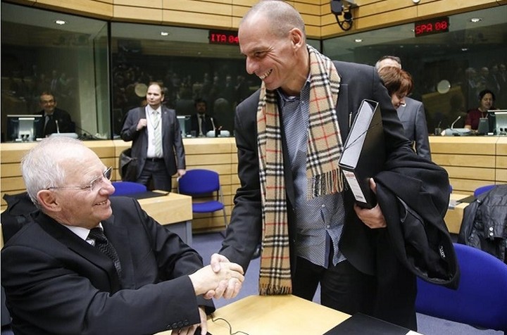 Δημοσκόπηση: Επτά στους δέκα Έλληνες θέλουν «έντιμο συμβιβασμό» 