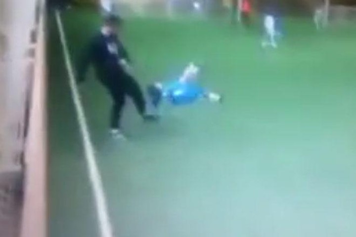 Ο προπονητής που κανένα παιδί δεν πρέπει να έχει...