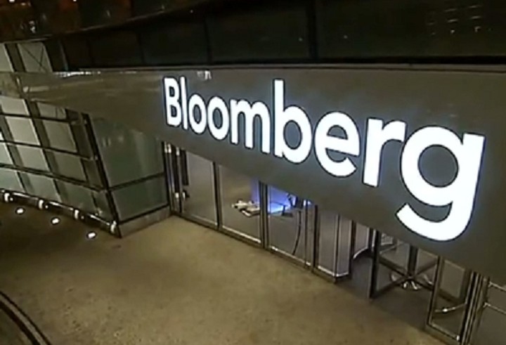 Bloomberg:«Η Ελλάδα ξεμένει από χρόνο, χρήματα και φίλους»