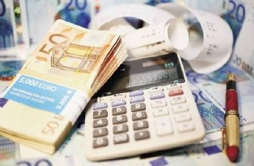 Καταργούνται τα «τοκογλυφικά» πρόστιμα της εφορίας