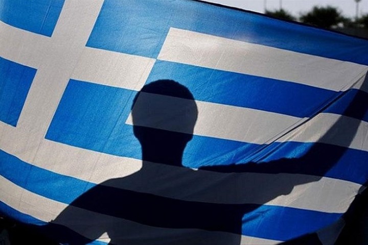 Spiegel: Η Γερμανία εξετάζει σενάριο Κύπρου για την Ελλάδα