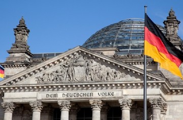 Βερολίνο: Ενεργούμε στο πλαίσιο της απόφασης του Eurogroup