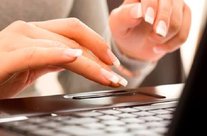 Το πληκτρολόγιο QWERTY πέθανε - Ζήτω το πληκτρολόγιο "μέλισσα" (ΦΩΤΟ)