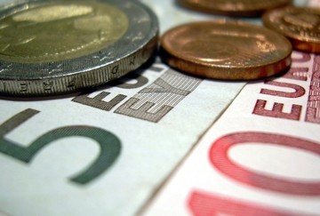 Reuters:«Εναλλακτικό νόμισμα παράλληλα με το ευρώ για την Ελλάδα»