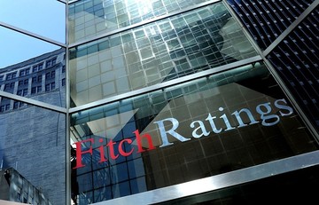 Σε CCC υποβάθμισε την Ελλάδα η Fitch