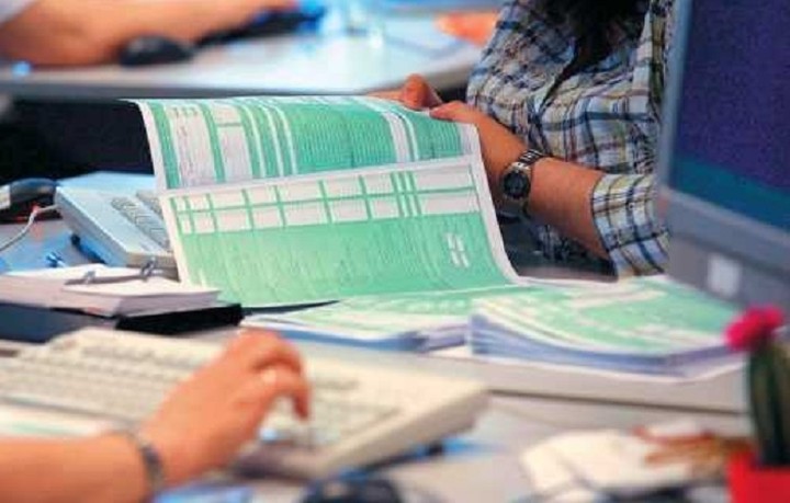 Συνολικά 600.000 φορολογούμενοι χάνουν το αφορολόγητο