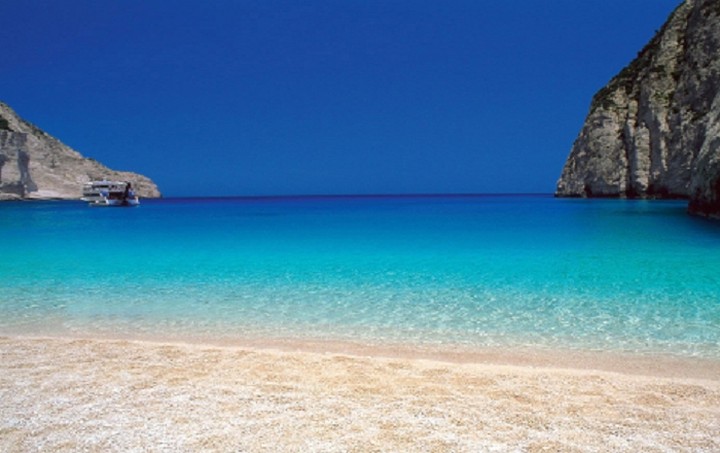 Μια ελληνική παραλία στη λίστα με τις κορυφαίες της Ευρώπης
