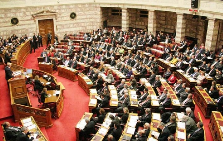 Αντιδράσεις στον πολιτικό κόσμο προκάλεσε το τρέιλερ της Βουλής για το δημόσιο χρέος