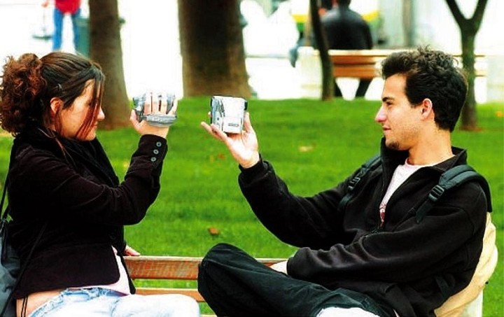 Η πρώτη ψηφιακή κάμερα που δεν χρειάζεται μπαταρία