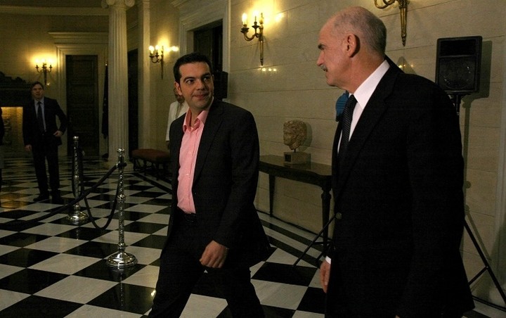 Παπανδρέου: Στόχος να παραμείνει η Ελλάδα όρθια