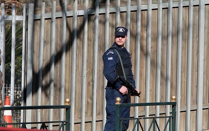 Πόσοι αστυνομικοί, αυτοκίνητα και μοτοσυκλέτες αποδεσμεύτηκαν από τη φύλαξη προσώπων και κτιρίων