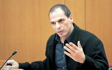 Βαρουφάκης: Λάθος η επιστροφή του 1,2 δισ. του ΤΧΣ