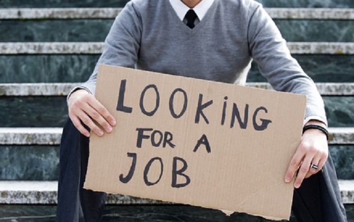 Telegraph: Γιατί οι άνεργοι στην Ελλάδα δεν έχουν ελπίδα (Γραφήματα)