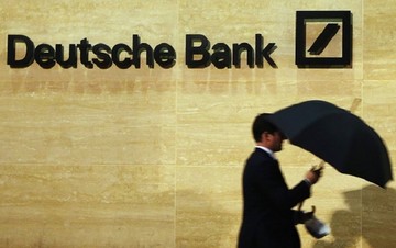 Deutsche Bank: Βάζει πωλητήριο στην Postbank