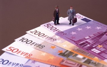 Τα 32 δισ. ευρώ άγγιξε ο εσωτερικός δανεισμός το πρώτο τρίμηνο του 2015
