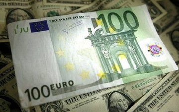Σε σταθερή τροχιά το ευρώ