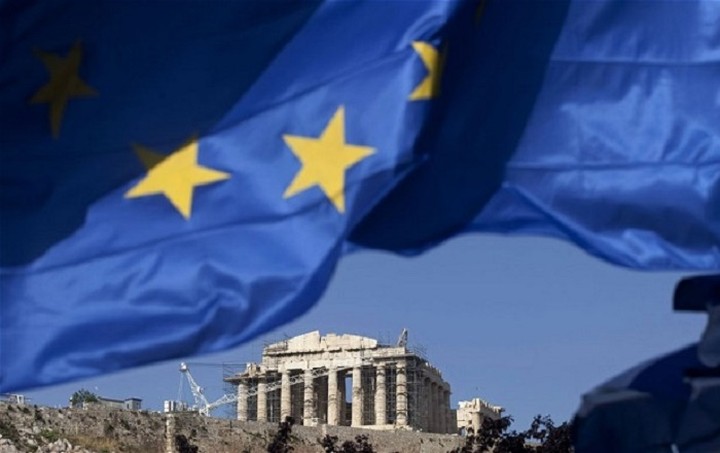Die Welt: Η Μέρκελ έχει αποφασίσει να σώσει την Ελλάδα