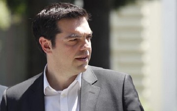 Τσίπρας σε δημοσιογράφους: «Και που είστε ακόμα...»