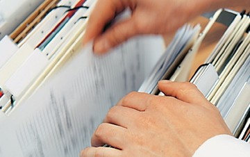 Στον «αέρα» ο έλεγχος γνησιότητας εγγράφων στο δημόσιο