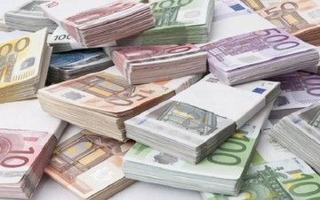 Με το σταγονόμετρο τα δάνεια των τραπεζών