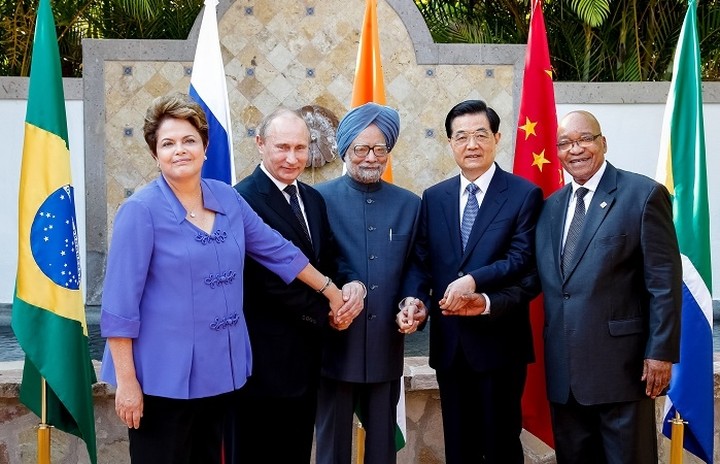 Η ελληνική είσοδος στην BRICS δεν θα συζητηθεί πριν από τη Σύνοδο Κορυφής τον Ιούλιο