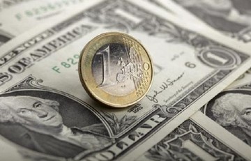 H ενδεικτική ισοτιμία ευρώ-δολαρίου διαμορφώθηκε στα 1,1133 δολ