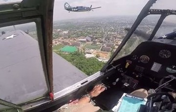 Ζήστε την  αναγκαστική προσγείωση ενός αεροσκάφους μέσα από το πιλοτήριο (Video)