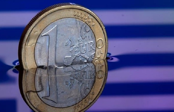 Bloomberg: Παράλληλο νόμισμα για την Ελλάδα, όπως η Κούβα