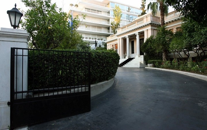 Μήνυμα Μαξίμου: Δώσαμε προτάσεις, περιμένουμε τις παρατηρήσεις των θεσμών