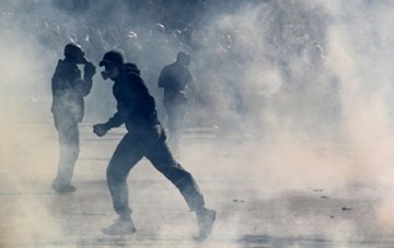 Δείτε σε 60 δευτερόλεπτα τι θα συμβεί αν η Ελλάδα φύγει από το ευρώ (video)