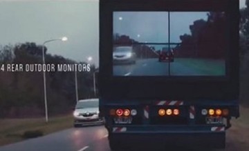 Οθόνη στο πίσω μέρος νταλίκας δείχνει αν έχεις δυνατότητα προσπέρασης! (ΒΙΝΤΕΟ)