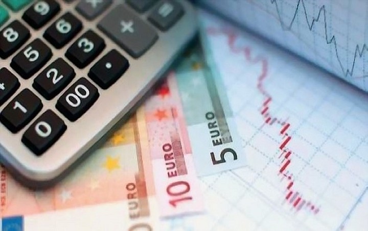 Ποιοι θα πληρώσουν το "λογαριασμό" των 8 δισ. ευρώ