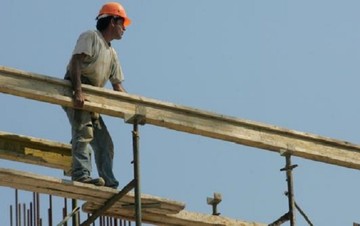 Μειώνεται το κόστος κατασκευής κατοικιών - Ποια υλικά έχουν τη μεγαλύτερη πτώση τιμών