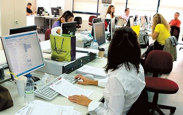 Πώς θα εφαρμόζεται η αναστολή καθηκόντων σε δημοσίους υπαλλήλους