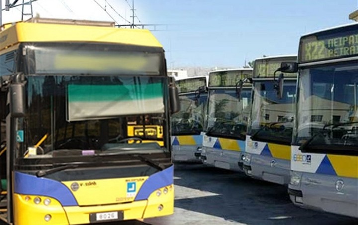 Αραιώνουν τα δρομολόγια λεωφορείων και τρόλεϊ λόγω θερινού προγράμματος