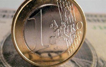Oριακή άνοδο για το ευρώ σε ποσοστό 0,03%