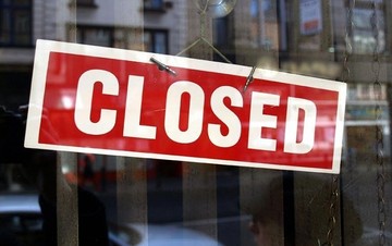 Κλειστές θα παραμείνουν οι τράπεζες - Στα 60 ευρώ το ημερήσιο όριο αναλήψεων