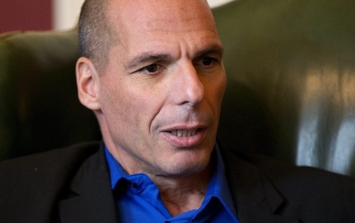 Βαρουφάκης: Για να πούμε "ναι" στο ευρώ πρέπει να έχουμε βιώσιμη λύση