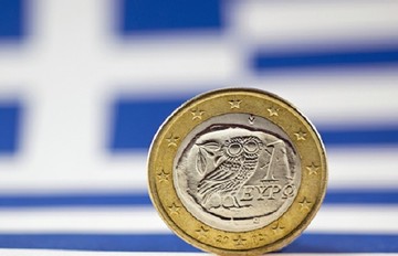 Bloomberg: Η Ελλάδα θα παραμείνει στο ευρώ εκτιμούν οικονομολόγοι