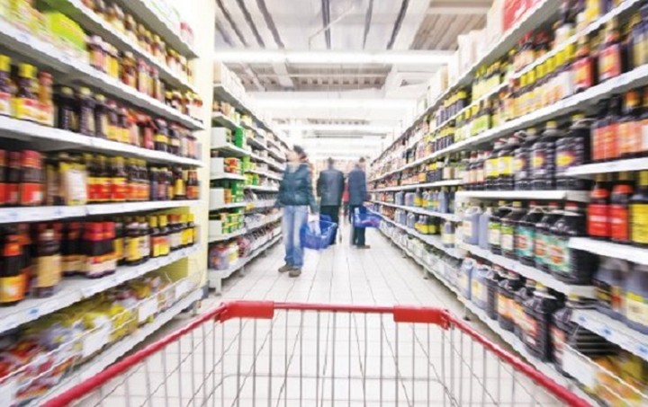 Στελέχη των supermarket απαντούν: Θα υπάρξουν ή όχι ελλείψεις στα ράφια και σε ποια είδη;