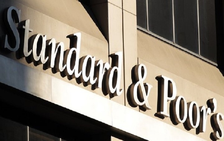 S&P: Μείωση του ΑΕΠ κατά 20% μέσα σε μια 4ετία σε περίπτωση Grexit