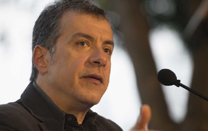Θεοδωράκης: Ενωμένοι θα πρέπει να αντιμετωπίσουμε το μεγάλο πρόβλημα της χώρας