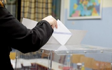 ΥΠΕΣ: Έγκυρα και τα ψηφοδέλτια με κακότεχνους σταυρούς (Εγκύκλιος)